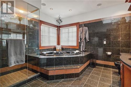 369 Rogers Rd, Moncton, NB - Indoor Photo Showing Bathroom