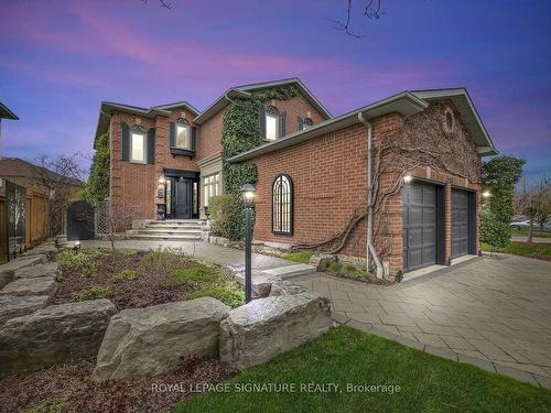 4285 Credit Pointe Dr, Mississauga, ON - Outdoor