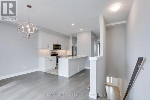 #106 -2070 Meadowgate Blvd, London, ON - Indoor Photo Showing Kitchen