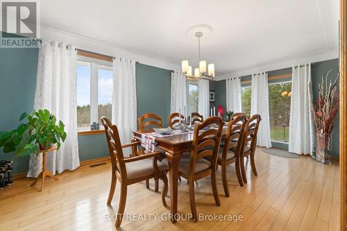 39 Woods Road, Madoc, ON - Indoor Photo Showing Dining Room