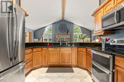 39 Woods Road, Madoc, ON - Indoor Photo Showing Kitchen With Stainless Steel Kitchen