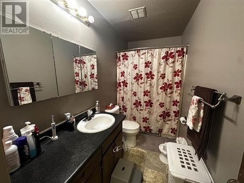 5316 Willow Road, Fort Nelson, BC - Indoor Photo Showing Bathroom