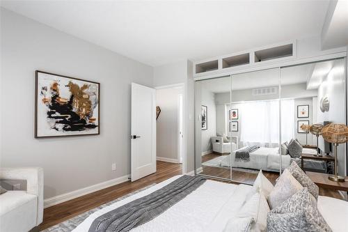 430 Pearl Street|Unit #205, Burlington, ON - Indoor Photo Showing Bedroom