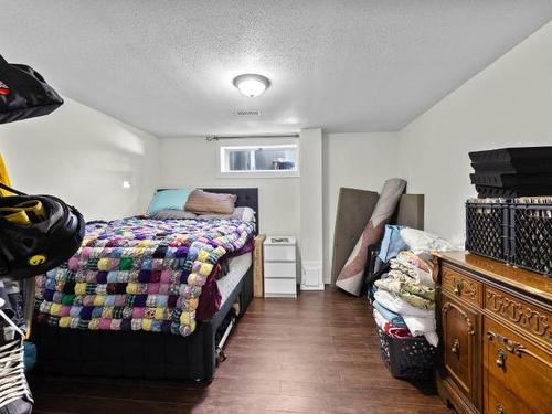 248 Chestnut Ave, Kamloops, BC - Indoor Photo Showing Bedroom