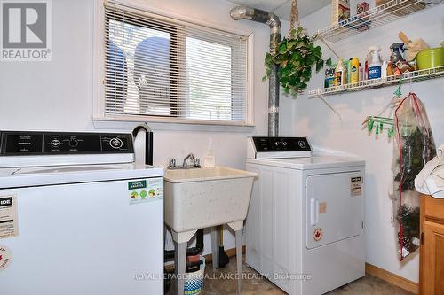 227 Park Lane, Asphodel-Norwood, ON - Indoor Photo Showing Laundry Room