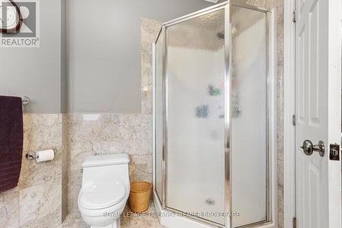 5 Blue Heron Drive, Middlesex Centre, ON - Indoor Photo Showing Bathroom