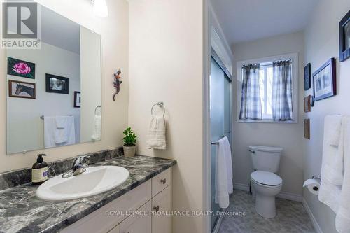 183 Elmwood Blvd, Greater Napanee, ON - Indoor Photo Showing Bathroom