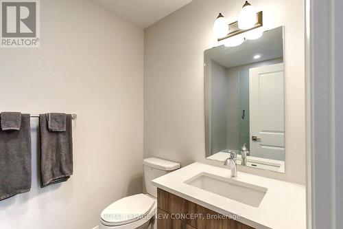 144 Sycamore St, Blue Mountains, ON - Indoor Photo Showing Bathroom