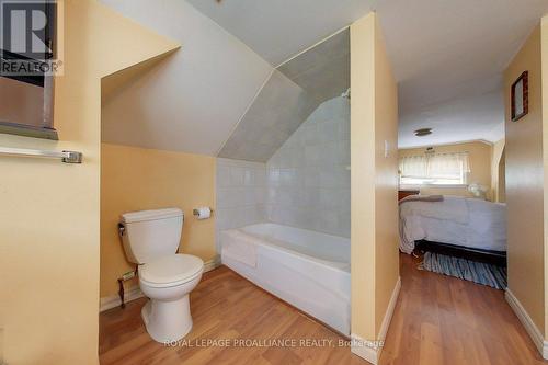 2458 Hwy 506, North Frontenac, ON - Indoor Photo Showing Bathroom