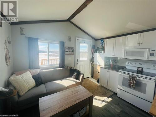 233 Boundary Road, Powassan, ON - Indoor Photo Showing Kitchen