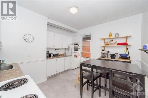 Unit 2 - 48 Delaware Avenue, Ottawa, ON - Indoor Photo Showing Kitchen