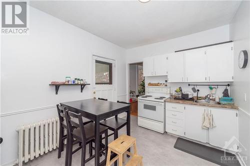 Unit 2 - 48 Delaware Avenue, Ottawa, ON - Indoor Photo Showing Kitchen