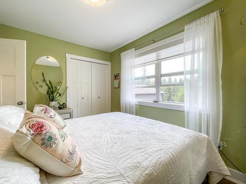 2941 Westview Road, Cranbrook, BC - Indoor Photo Showing Bedroom