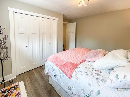 2941 Westview Road, Cranbrook, BC - Indoor Photo Showing Bedroom