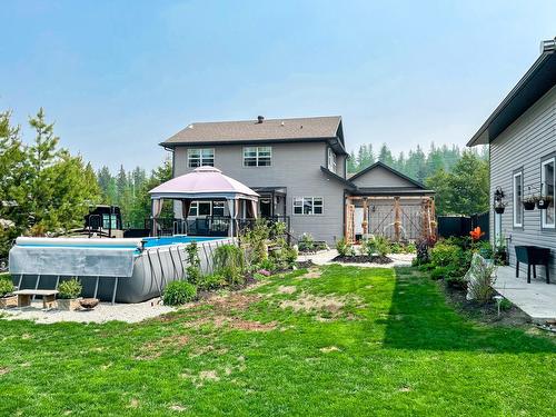 2941 Westview Road, Cranbrook, BC - Outdoor With Backyard