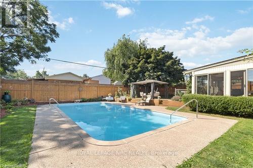 19 Lindbergh Dr, Fort Erie, ON - Outdoor With In Ground Pool With Backyard