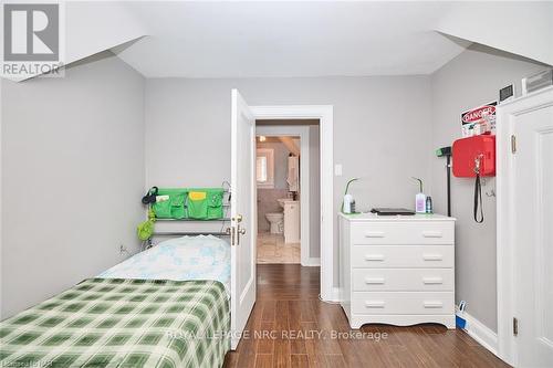 171 Geneva Street, St. Catharines, ON - Indoor Photo Showing Bedroom