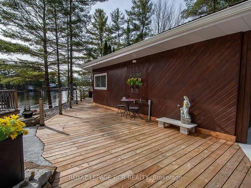 7 Normwood Cres, Kawartha Lakes, ON - Outdoor With Deck Patio Veranda With Exterior