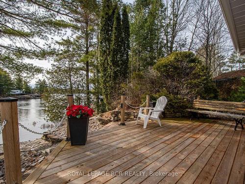 7 Normwood Cres, Kawartha Lakes, ON - Outdoor With Deck Patio Veranda