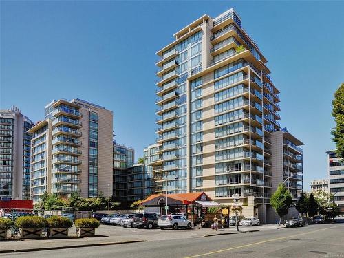 605-707 Courtney St, Victoria, BC - Outdoor With Facade