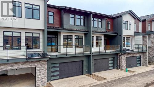 7599 Klinger Road Unit# 2, Vernon, BC - Outdoor With Balcony With Facade