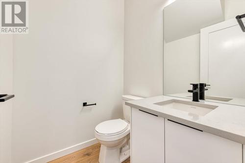 7599 Klinger Road Unit# 2, Vernon, BC - Indoor Photo Showing Bathroom