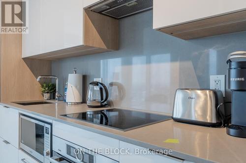 4007 - 28 Freeland Street, Toronto, ON - Indoor Photo Showing Kitchen