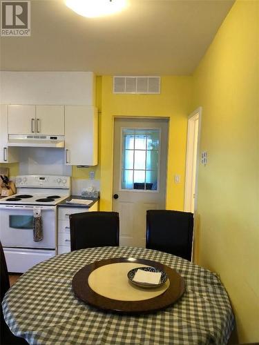 12 Dupont Street, Little Current, ON - Indoor Photo Showing Kitchen