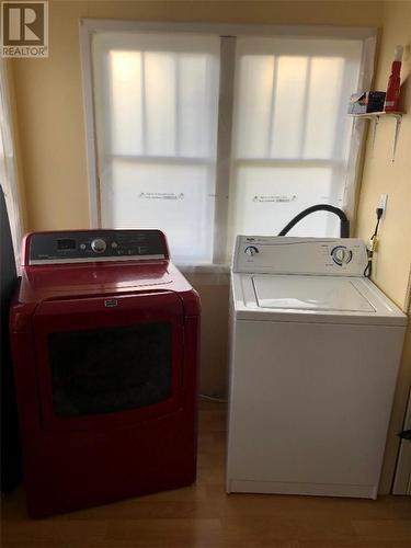 12 Dupont Street, Little Current, ON - Indoor Photo Showing Laundry Room