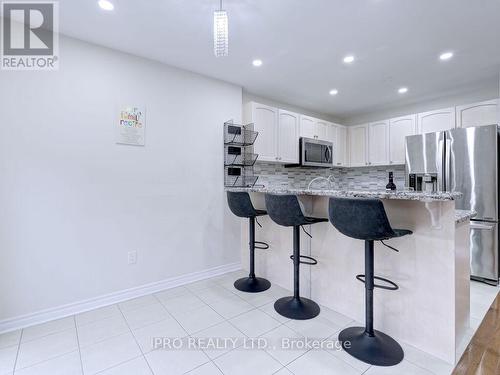 130 Swindale Drive, Milton, ON - Indoor Photo Showing Kitchen With Stainless Steel Kitchen With Upgraded Kitchen