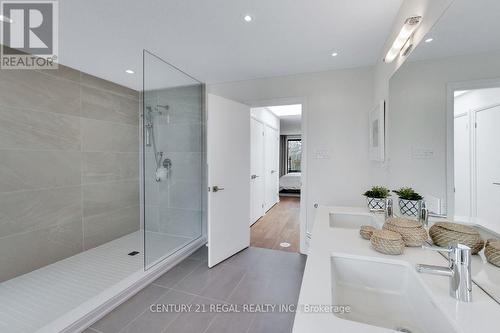 21 Cunningham Avenue, Toronto, ON - Indoor Photo Showing Bathroom