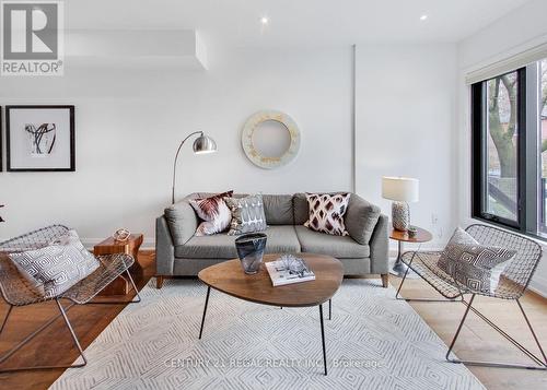21 Cunningham Avenue, Toronto, ON - Indoor Photo Showing Living Room