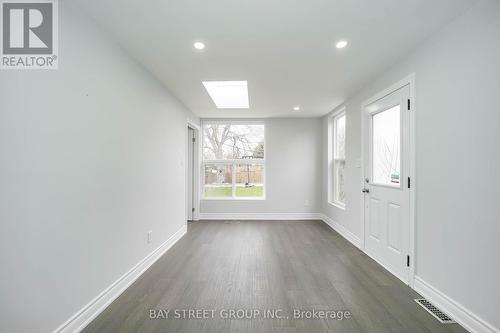 36 Pebblehill Square, Toronto, ON - Indoor Photo Showing Other Room