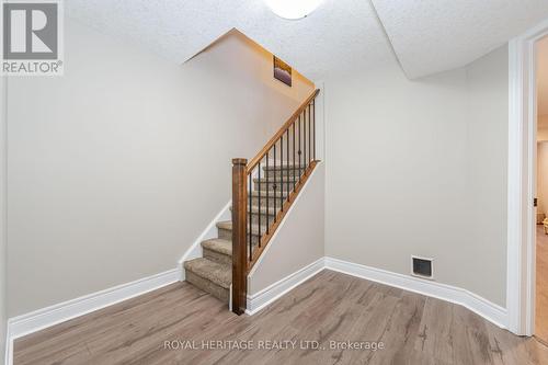 16 Sparrow Crescent, East Luther Grand Valley, ON - Indoor Photo Showing Other Room