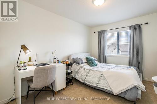 #52 -2145 North Routledge Park, London, ON - Indoor Photo Showing Bedroom