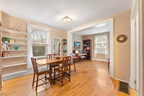 Dining Room. Oak hardwood flooring - 314 Park Street W, Dundas, ON - Indoor Photo Showing Dining Room