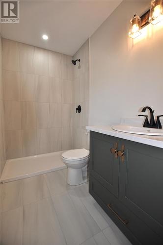 44 Brant Drive, Mount Pearl, NL - Indoor Photo Showing Bathroom