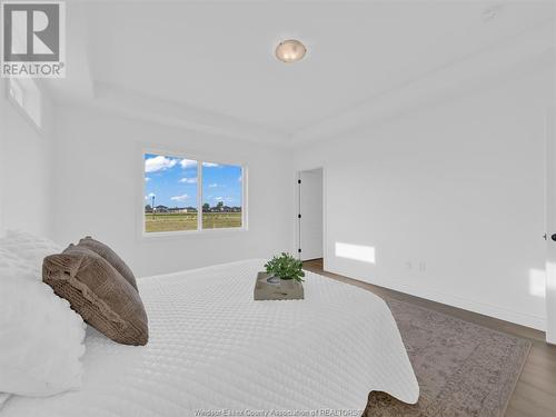 210 Mclellan Ave, Amherstburg, ON - Indoor Photo Showing Bedroom