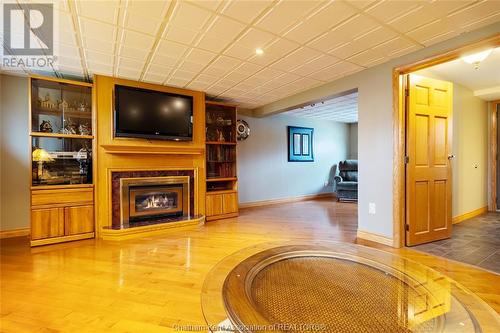 38 Cardinal Crescent, Chatham, ON - Indoor With Fireplace