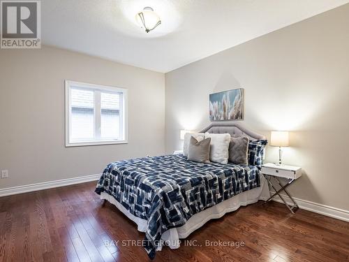 24 Sachet Dr, Richmond Hill, ON - Indoor Photo Showing Bedroom