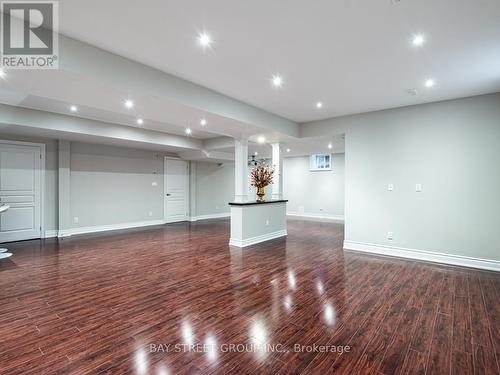 24 Sachet Dr, Richmond Hill, ON - Indoor Photo Showing Other Room