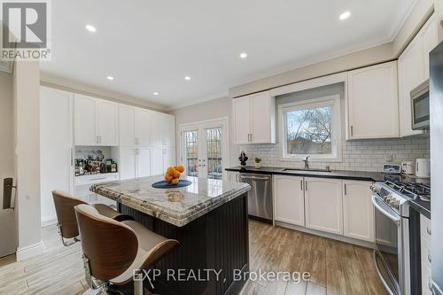 1955 Swan Street, Innisfil, ON - Indoor Photo Showing Kitchen With Stainless Steel Kitchen With Upgraded Kitchen