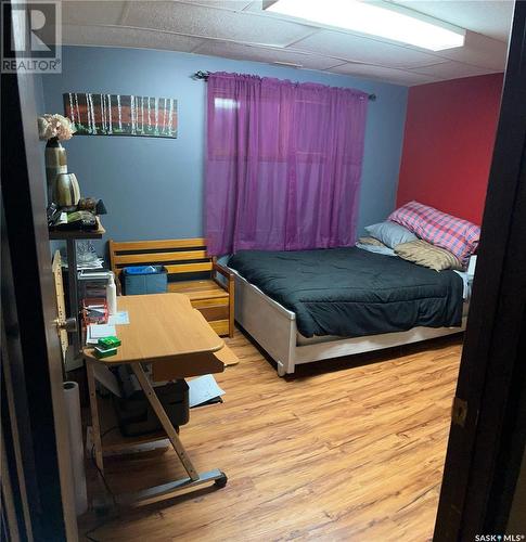203 5Th Avenue, Maple Creek, SK - Indoor Photo Showing Bedroom