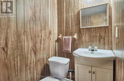 1632 Cherryhill Road, Peterborough, ON - Indoor Photo Showing Bathroom