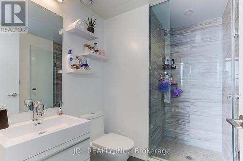 2905 - 39 Roehampton Avenue, Toronto, ON - Indoor Photo Showing Bathroom