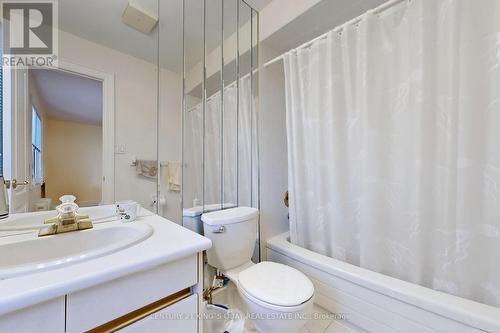 8 Wildrose Crescent, Markham, ON - Indoor Photo Showing Bathroom