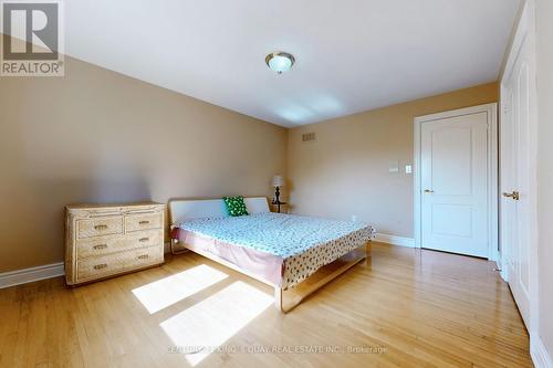 8 Wildrose Cres, Markham, ON - Indoor Photo Showing Bedroom