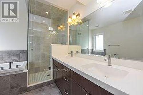 2 Sarah Jackson Crescent, Toronto, ON - Indoor Photo Showing Bathroom