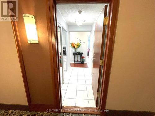 #2128 -68 Corporate Dr, Toronto, ON - Indoor Photo Showing Other Room