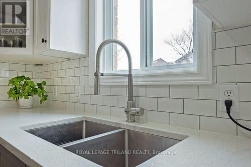 98 Meredith Dr N, Middlesex Centre, ON - Indoor Photo Showing Kitchen With Double Sink